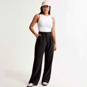Like New Curve Love A&F Sloane Tailored Wide Leg Pant - Size 31 - Black